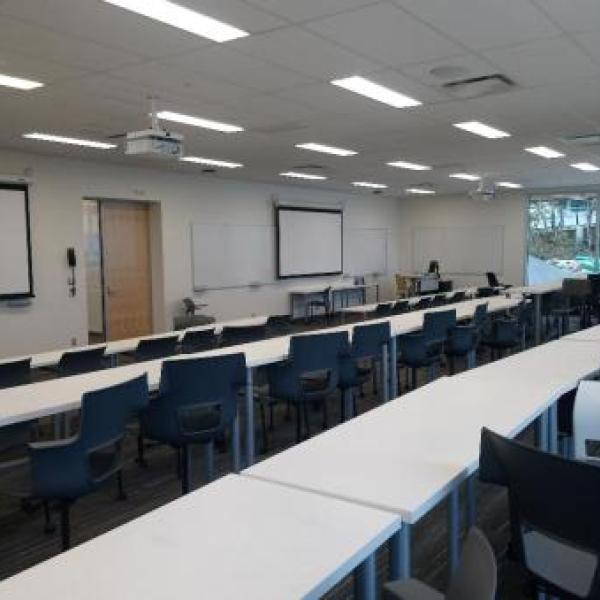 Interior shot of classroom in Building 210. Links to the list of Chemistry courses at https://scitech.viu.ca/chemistry/courses