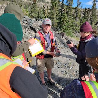 Yukon 2023 students doing geology